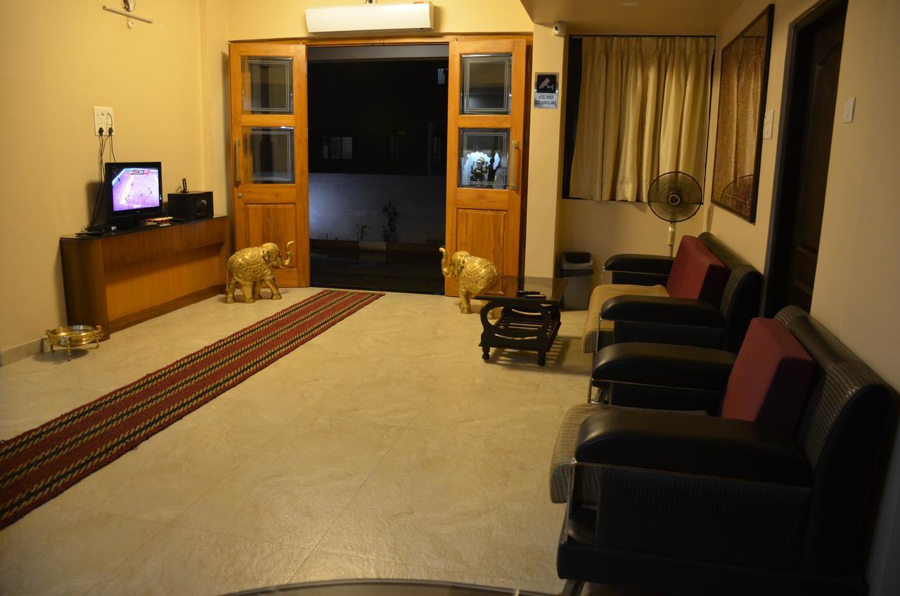 Hira Laxmi Residency Alībāg Exterior foto